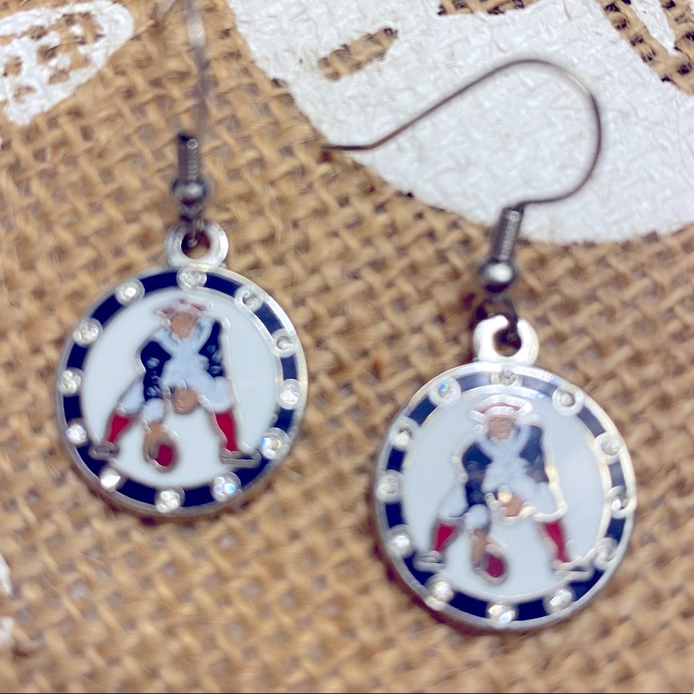 Women’s New England Patriots earrings
